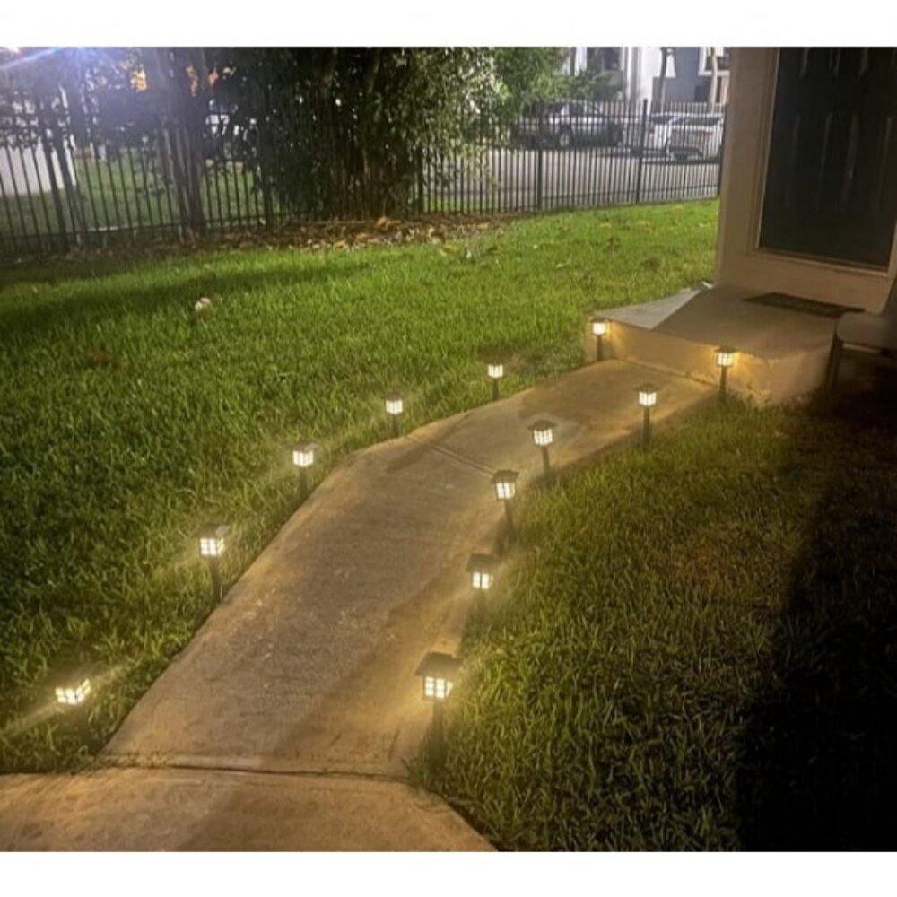 Solar Outdoor Lights，8 Pack LED Solar Lights Outdoor Waterproof, Solar